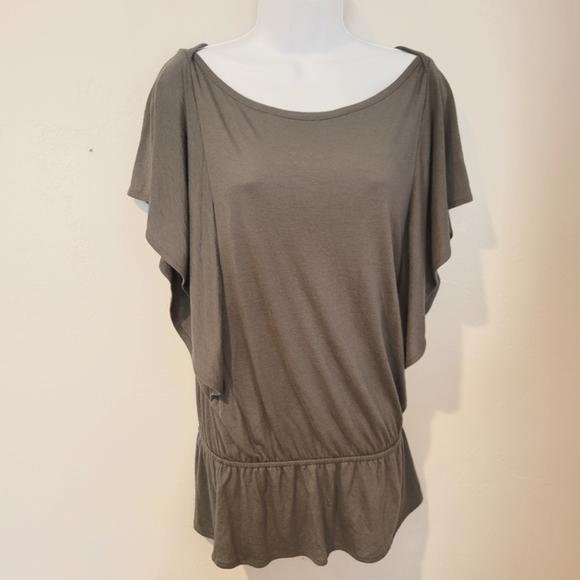 Old Navy Small Grey Short Sleeve Blouse Drop Waist Shirt Ruffle Hem Wide Neck - Picture 1 of 7